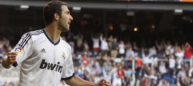 比赛规则变更首场状态出色，德国队观众沸腾！，巴特勒重返赛场比赛高潮迭起